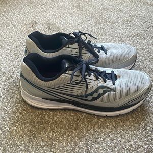 Saucony Echelon SIZE: 11